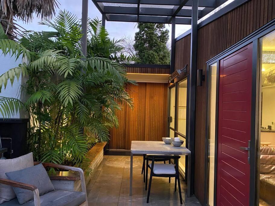 Apartment Hidden Sanctuary In Grey Lynn Auckland