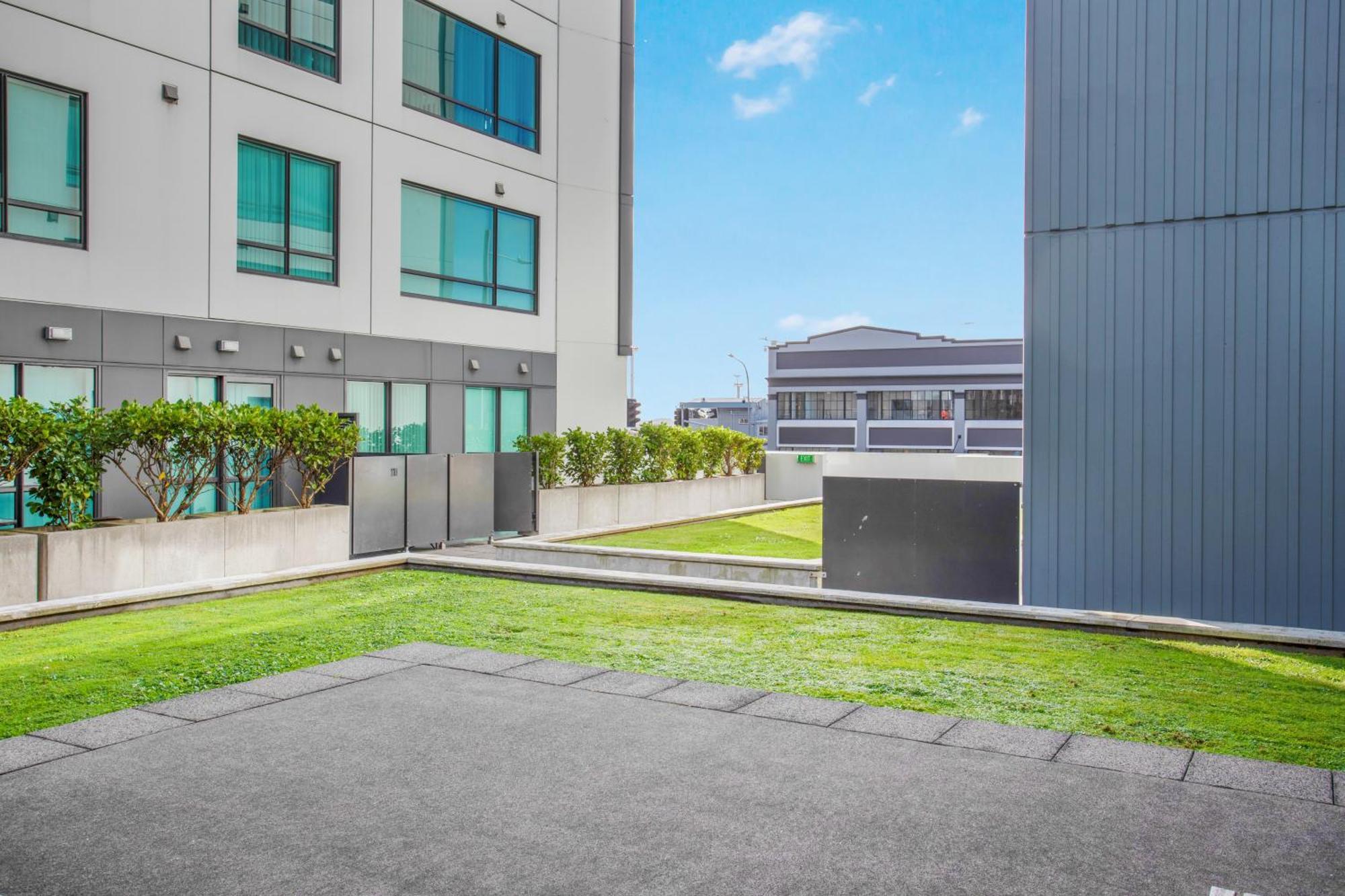 Quayside Quarters Close To Spark Arena * Auckland
