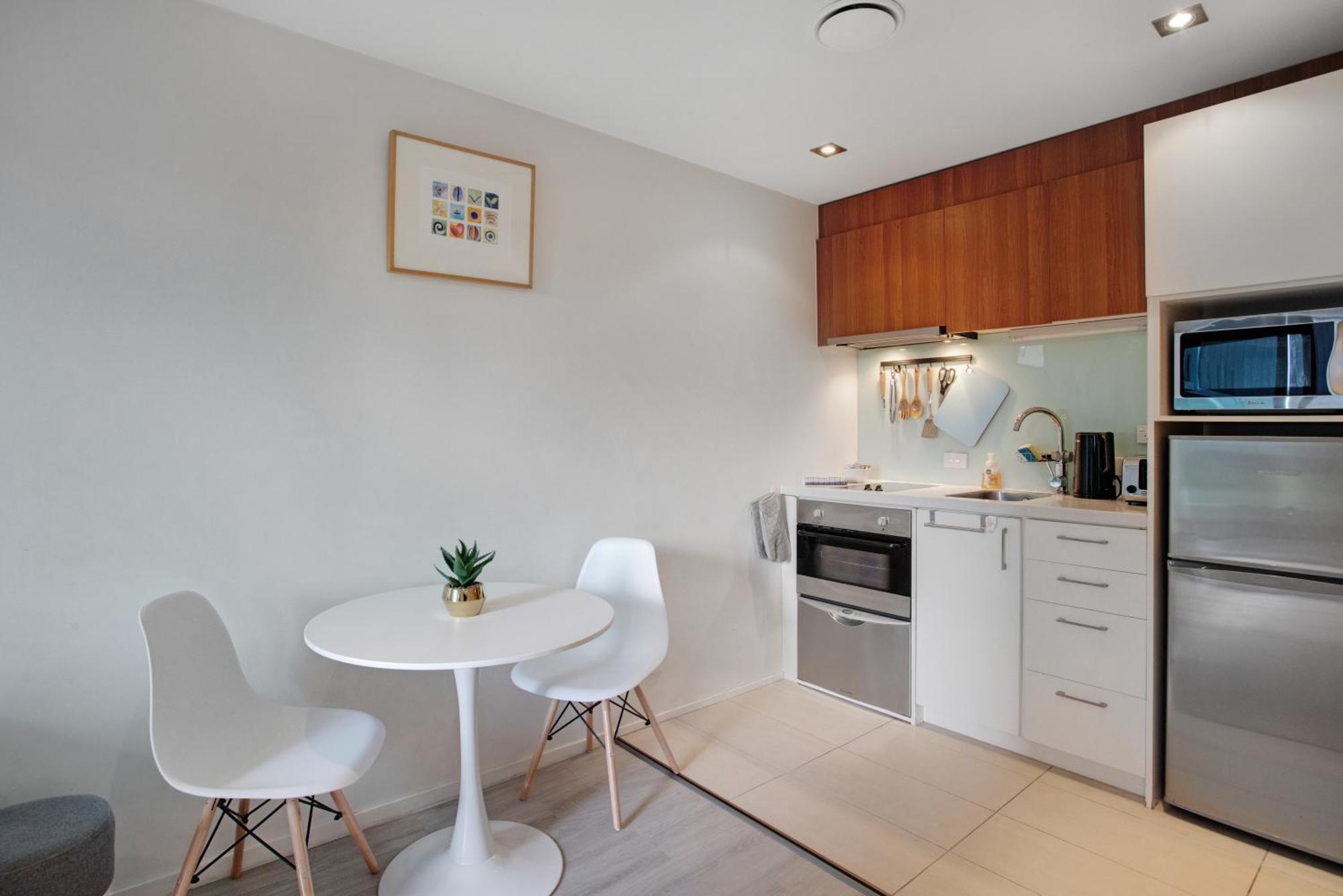 Apartment Quayside Quarters Close To Spark Arena