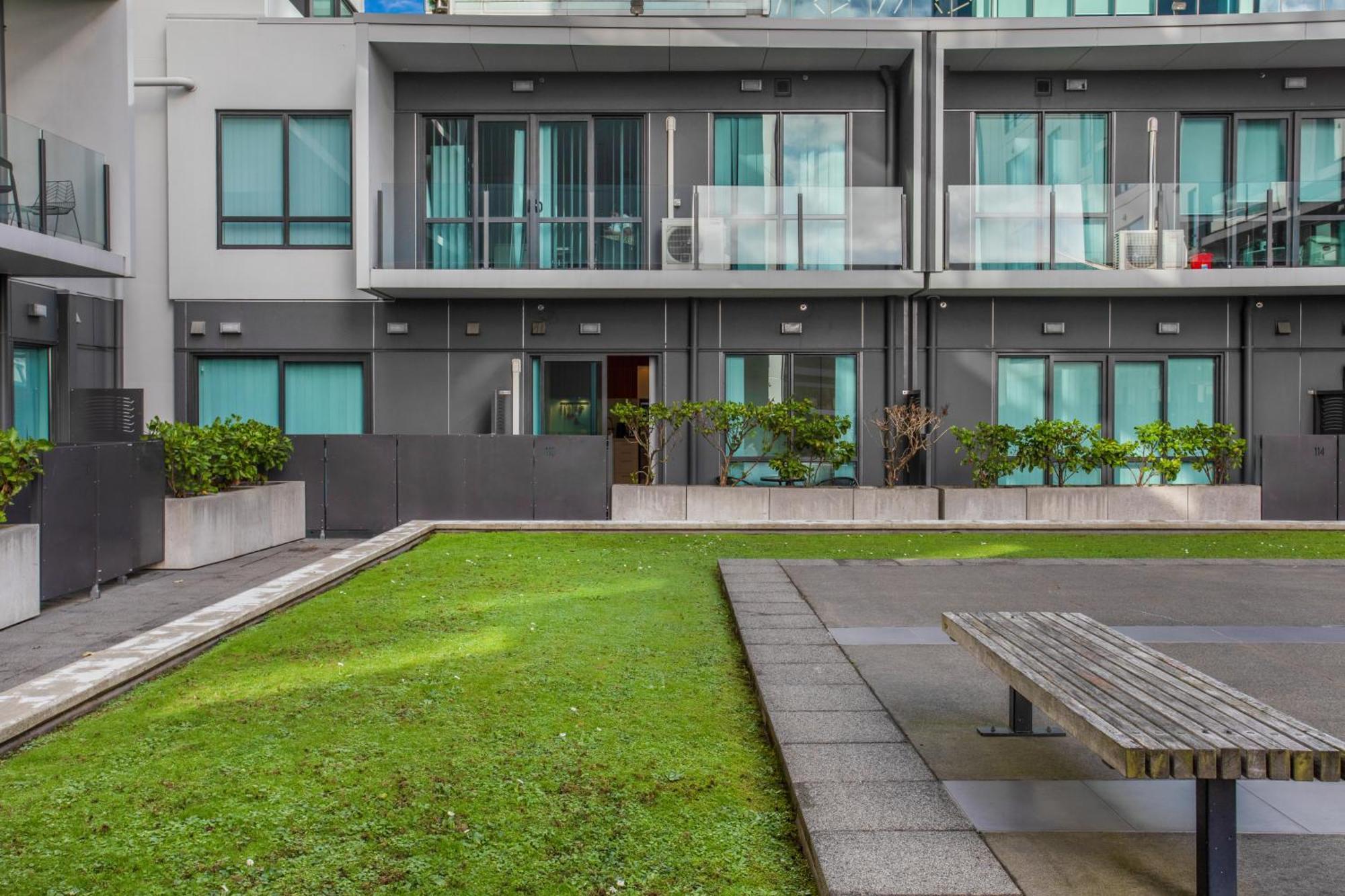 Quayside Quarters Close To Spark Arena *