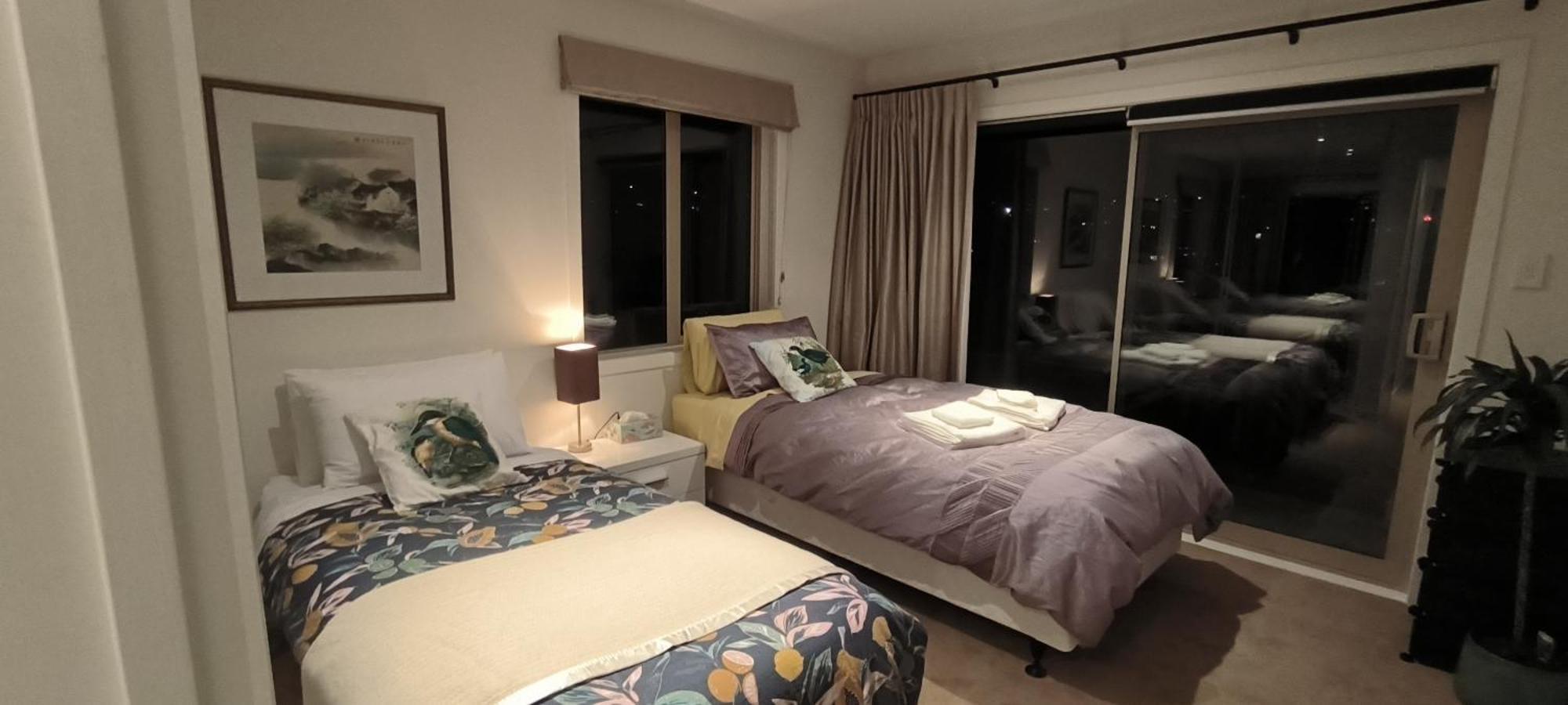 Birdsong Hideaway Two-bedroom In Browns Bay Homestay