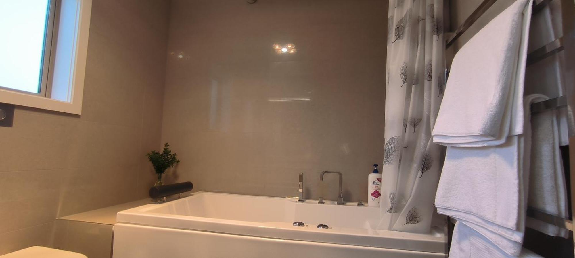 Birdsong Hideaway Two-bedroom In Browns Bay Homestay Auckland