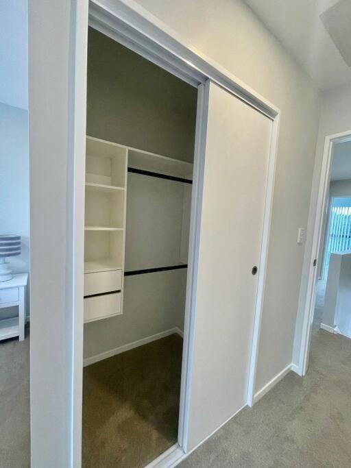 Holiday home Airport Oasis Townhouse