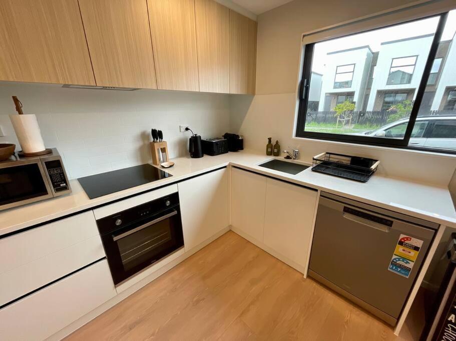 Airport Oasis Townhouse