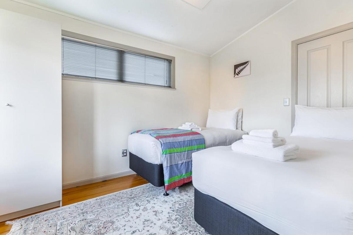 Holiday home Stunning 7-bedroom Haven Retreat Auckland