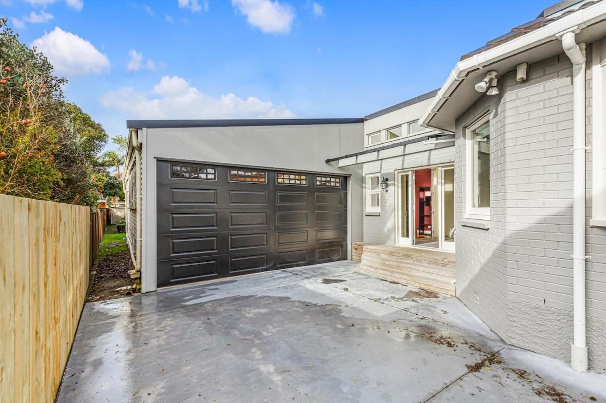 Holiday home Stunning 7-bedroom Haven Retreat Auckland