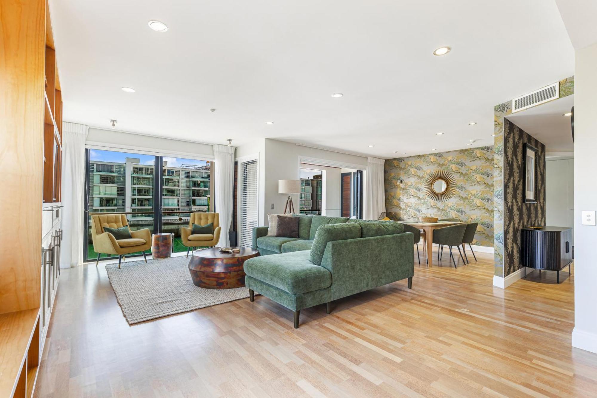 Apartment Stylish Retreat 2br Bliss *