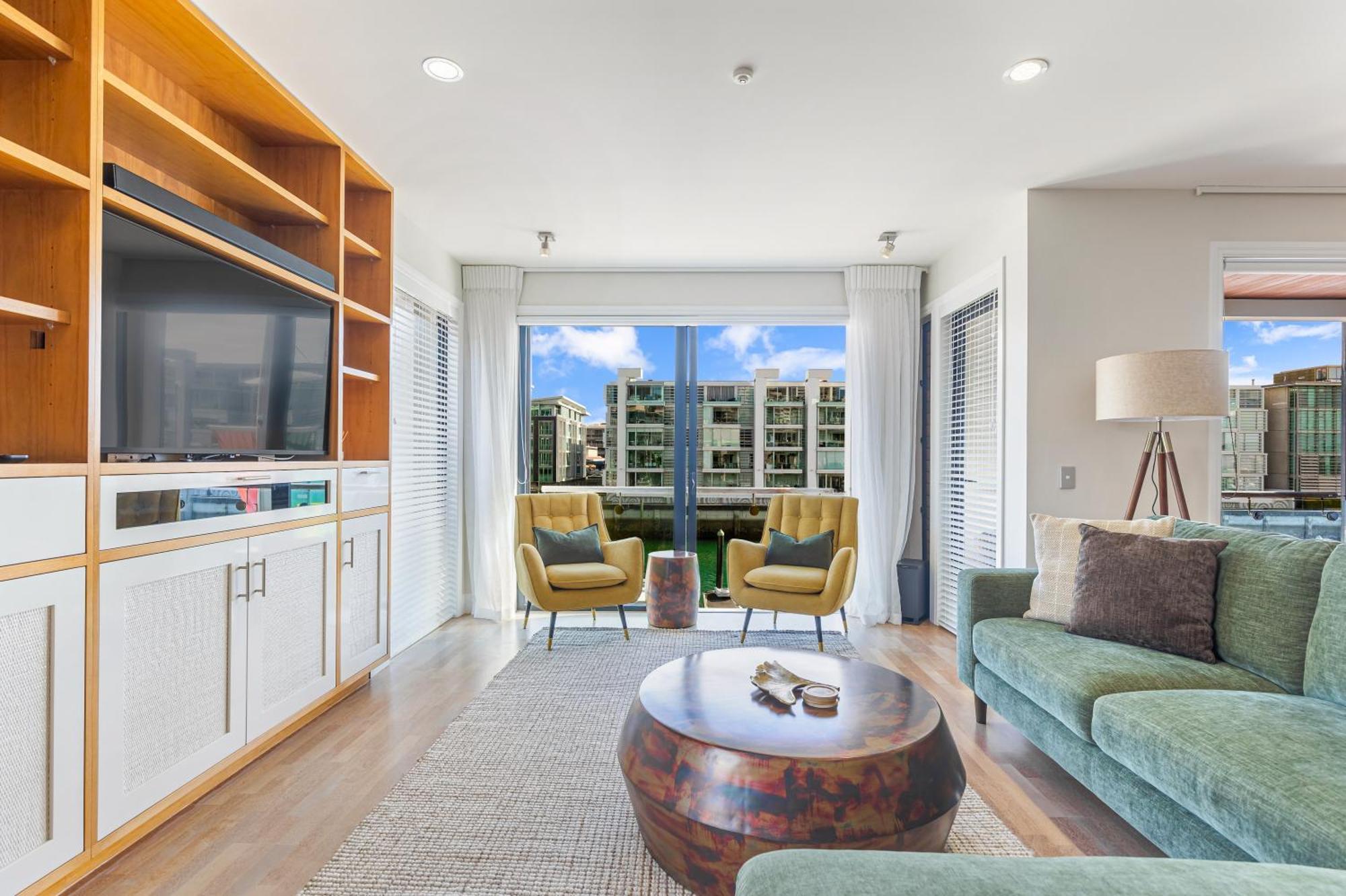 Stylish Retreat 2br Bliss Auckland