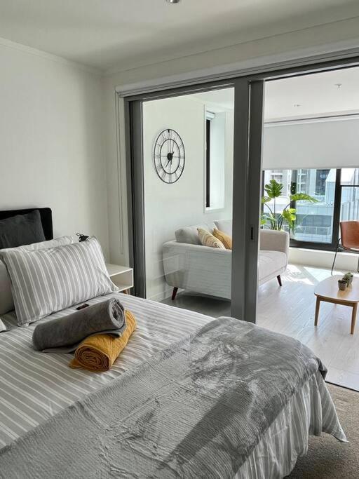 Stylish Apartment *