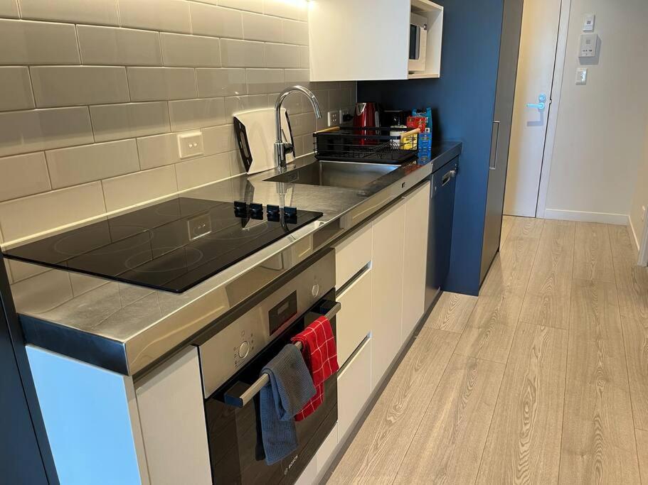 Stylish Apartment *
