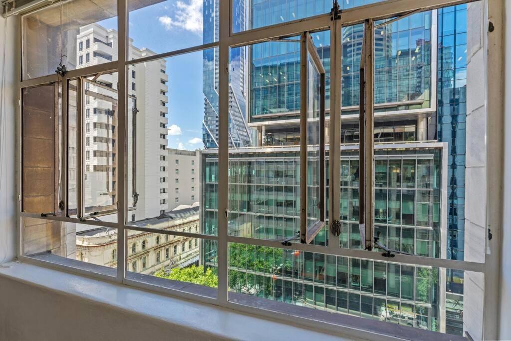 Apartment Character On Queen Street Auckland