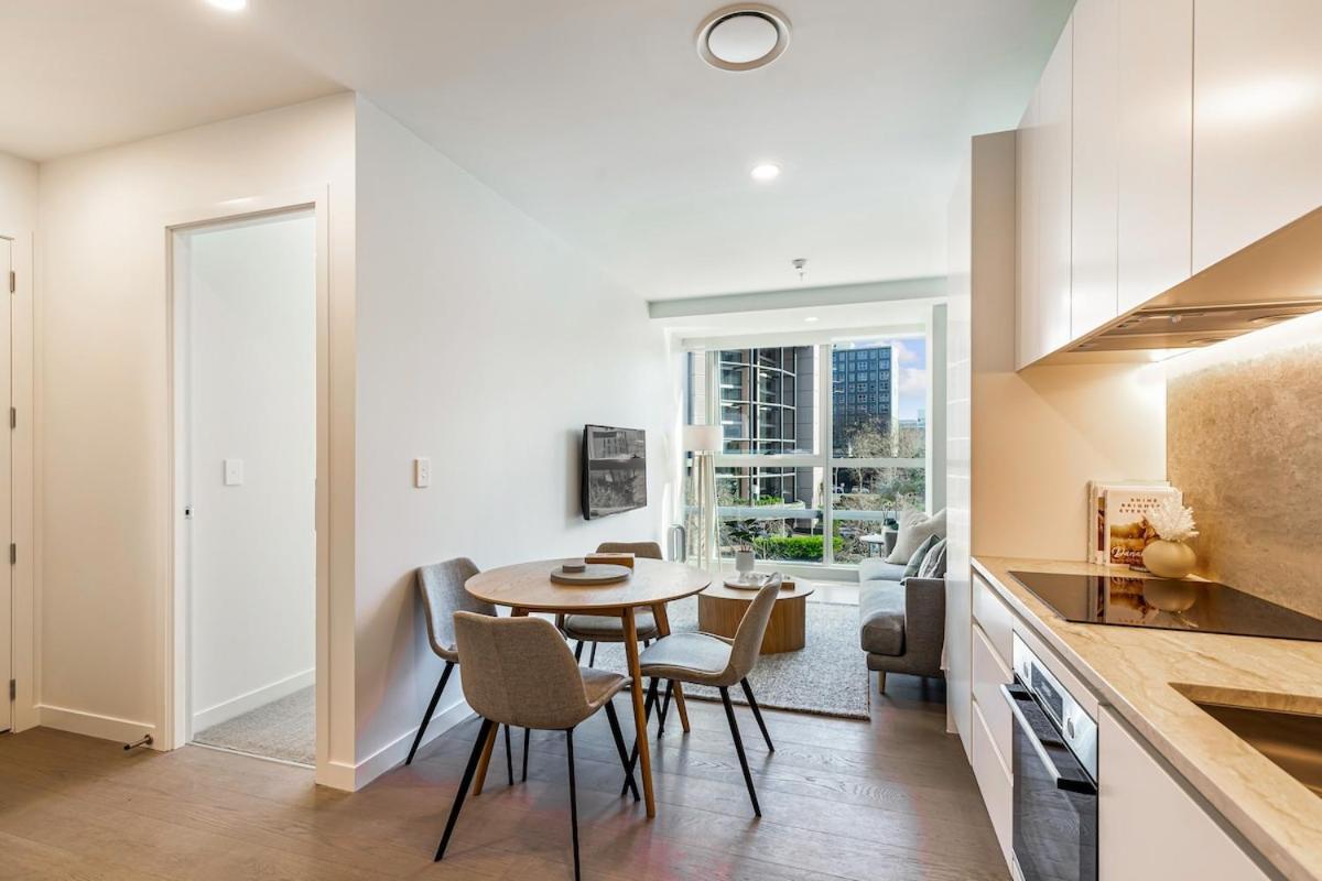 Chic 1br With Pool And Gym Perks Auckland