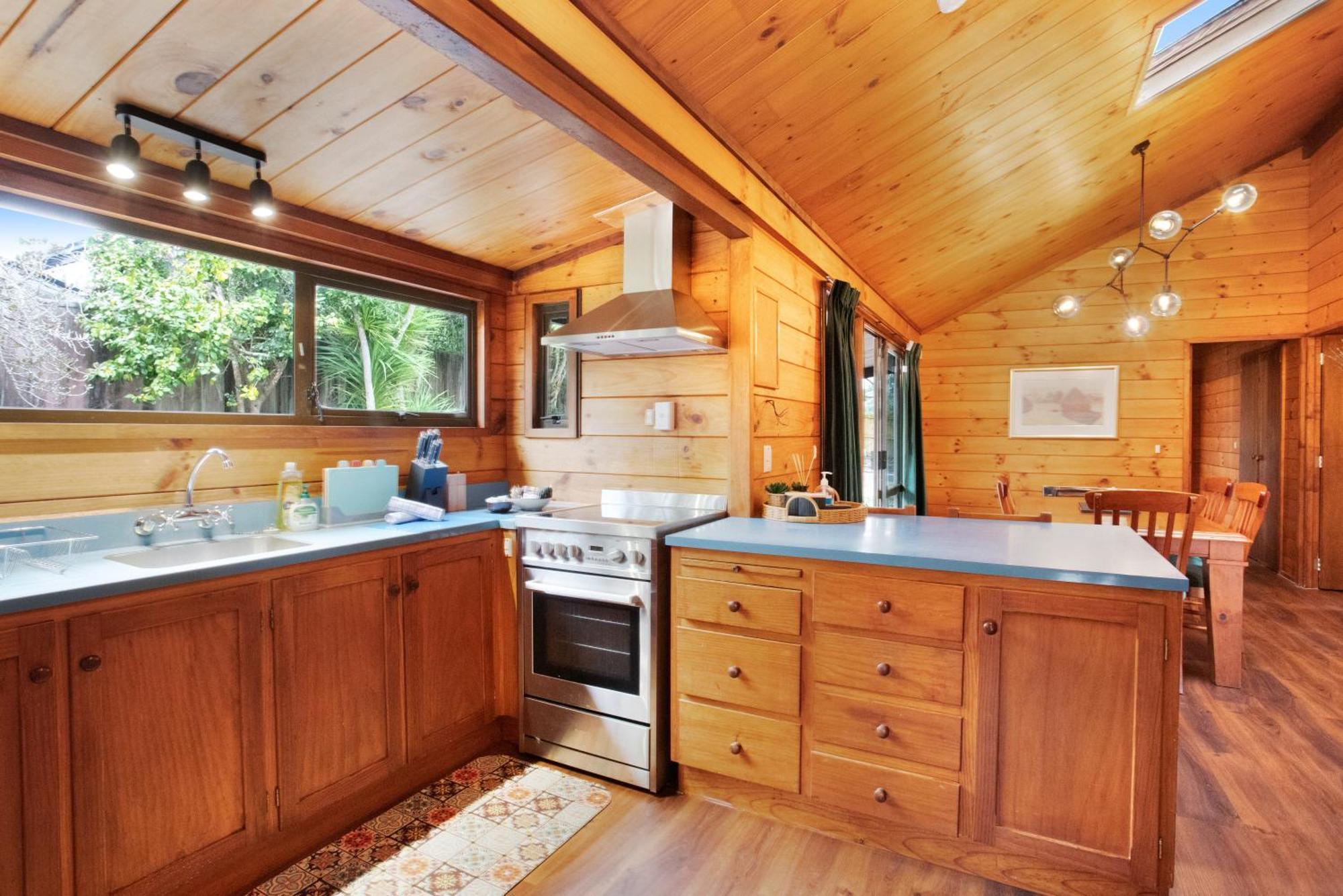Greenhithe Hidden Gem With Sea Views And Air-con