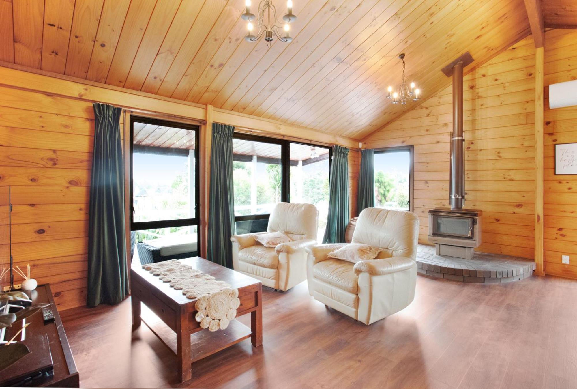 Greenhithe Hidden Gem With Sea Views And Air-con Holiday home *
