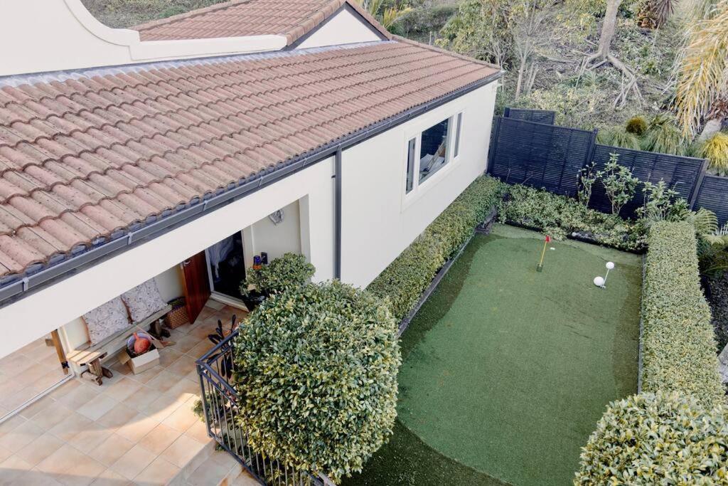 Modern Lifestyle Retreat With Stunning View Pousada Auckland