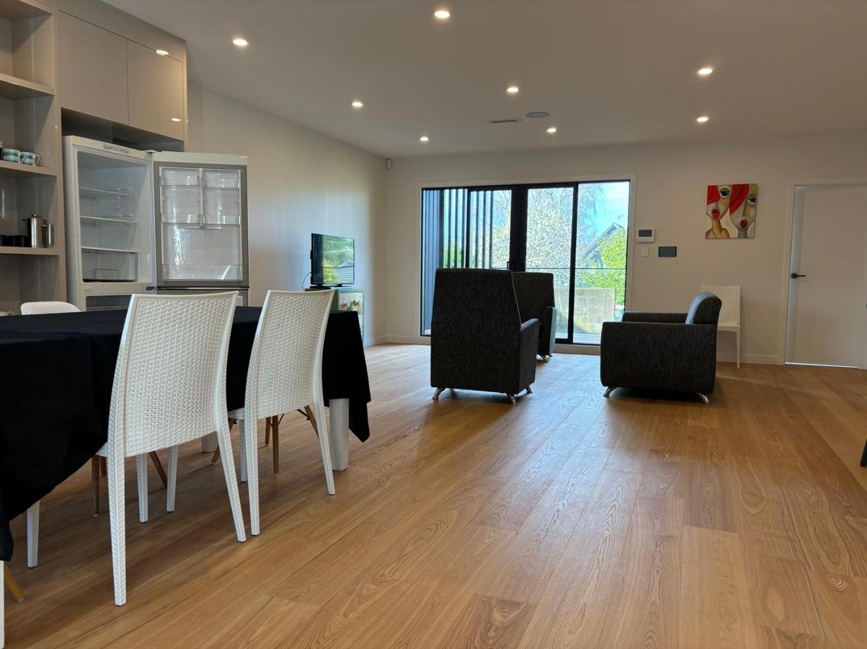 Epsom Tidy House 8