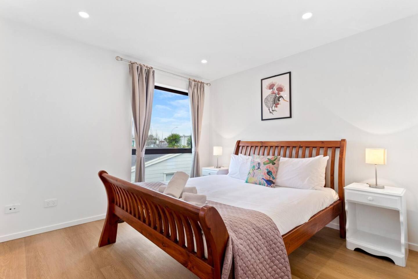 Holiday home Ventura Retreat Townhouse With Parking And Patio