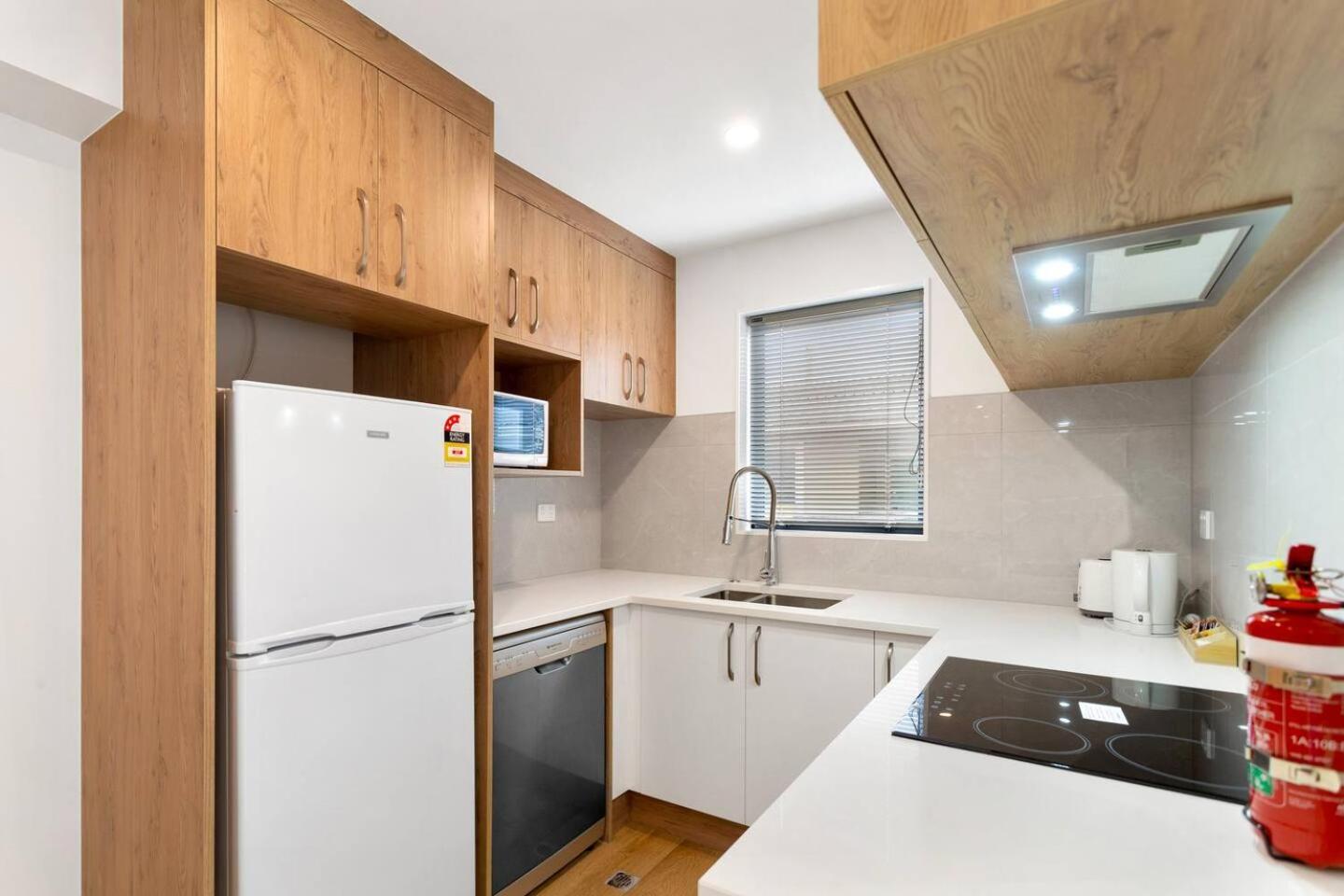 Holiday home Ventura Retreat Townhouse With Parking And Patio Auckland