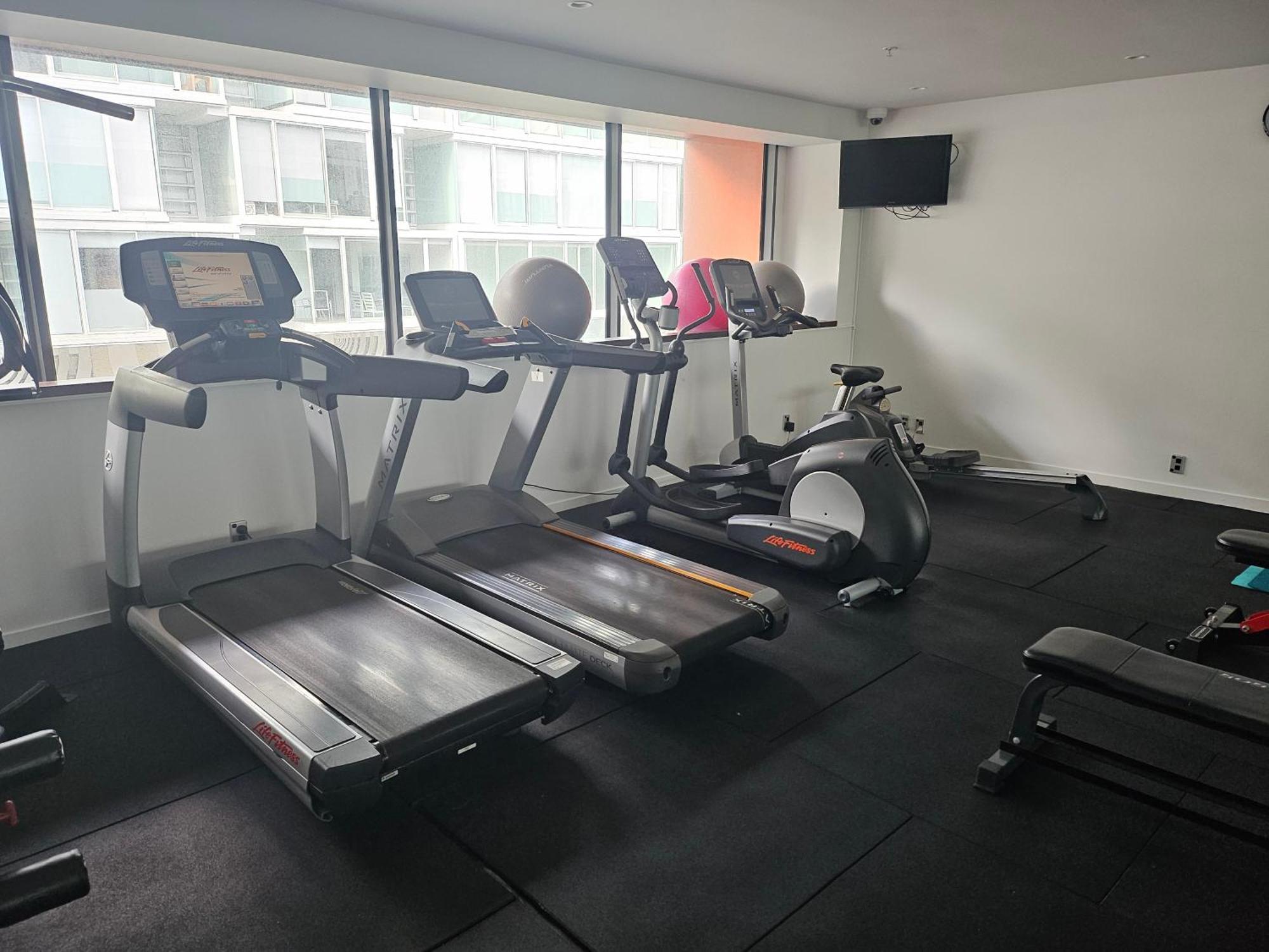 Pavilions Marina 102 - Wynyard Quarter Viaduct Harbour Apartment *