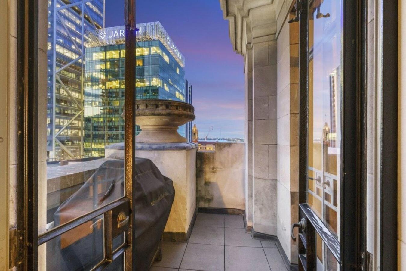 The Queens Retreat - Penthouse On Queen Street Apartment Auckland