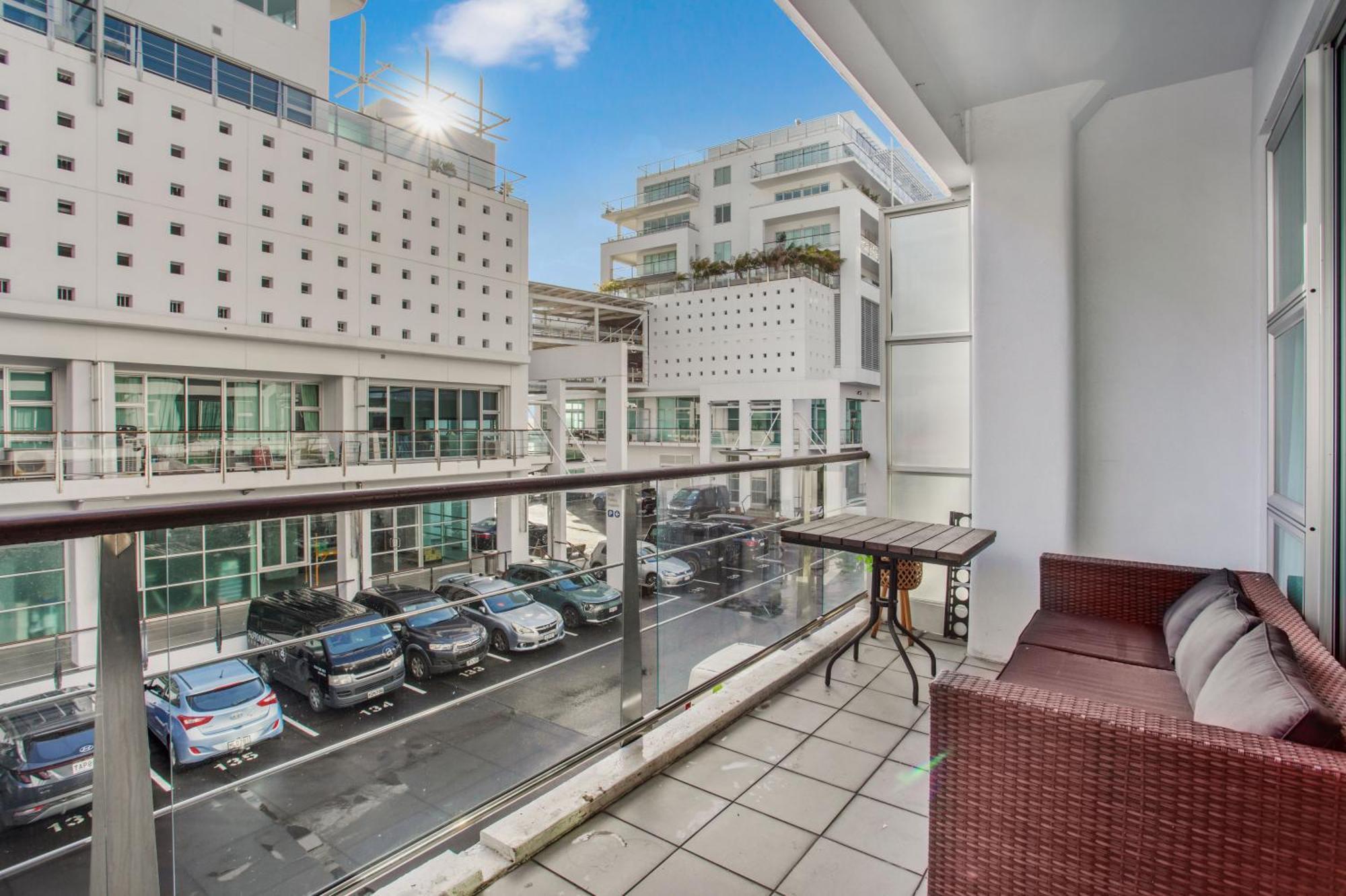 Apartment Princes Wharf 2 Bedroom Newly Renovated Luxury Auckland