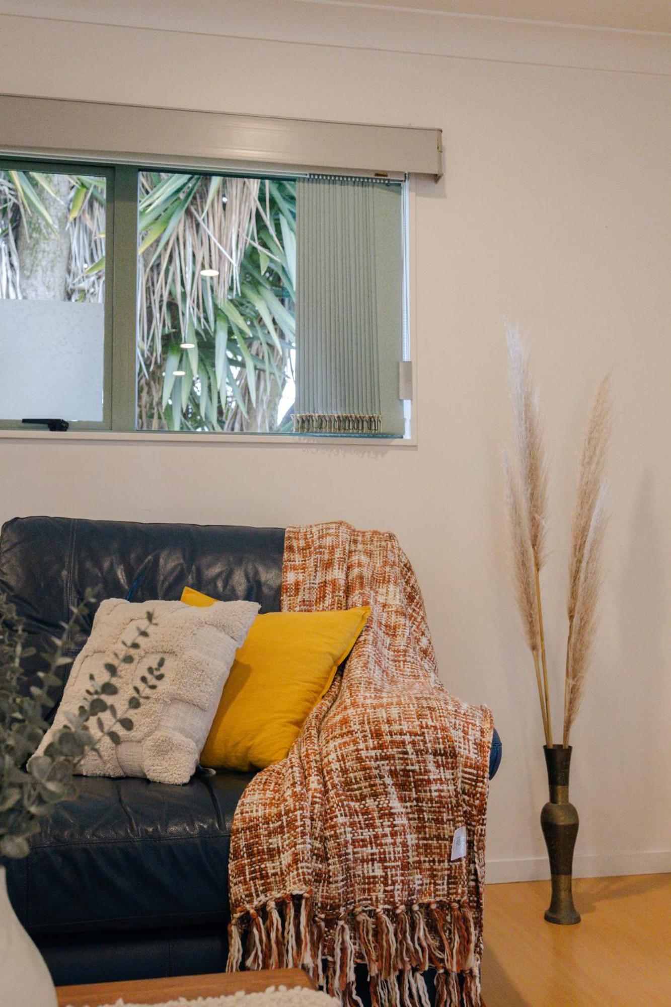 Prime Location At Mt Eden- Cozy Vibe 3br