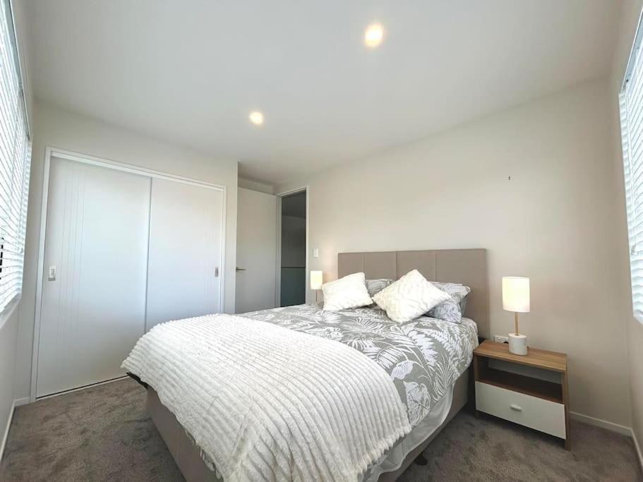 Holiday home Sparkling New 4beds Family