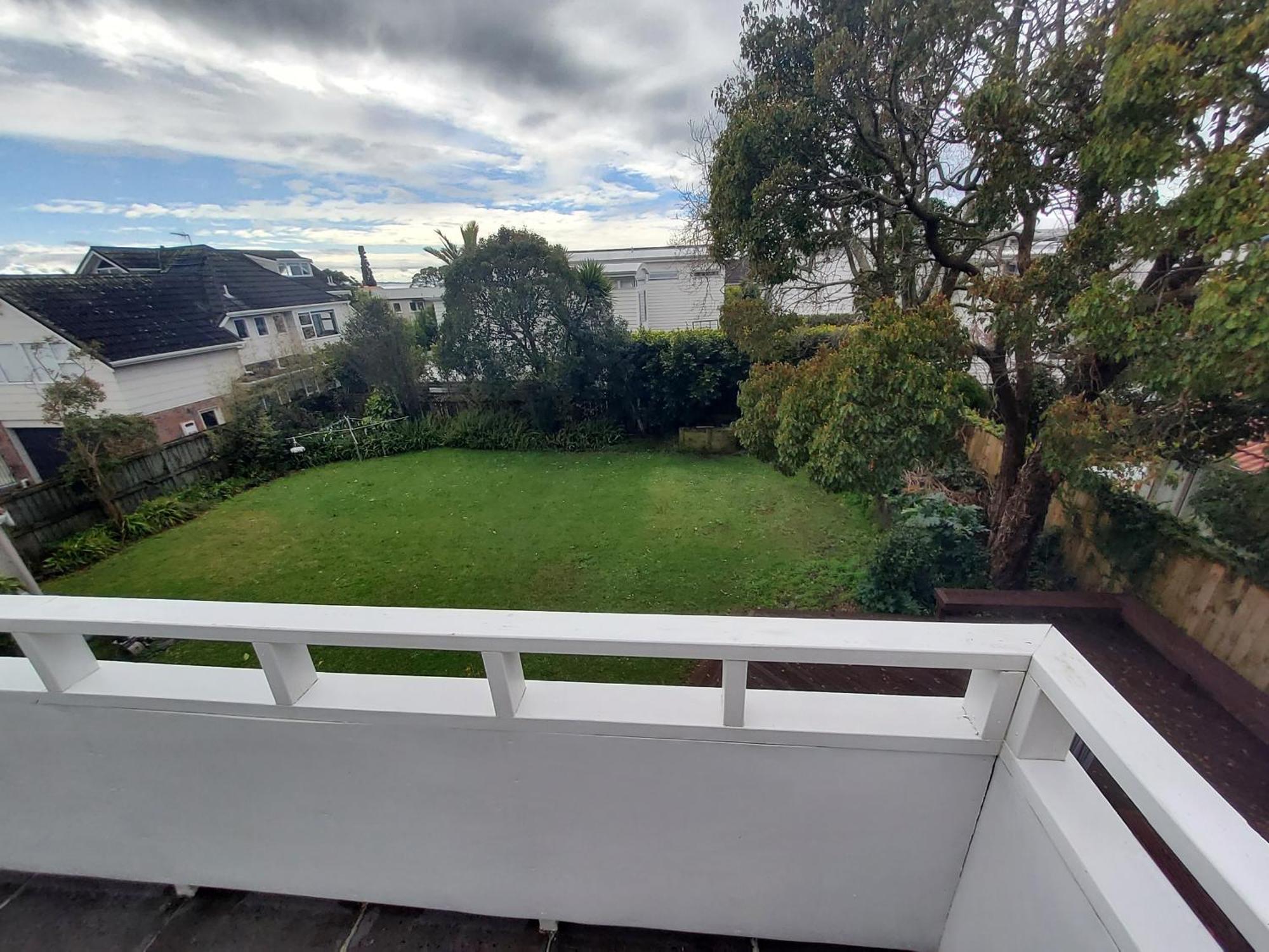 Hauraki Corner Guest house