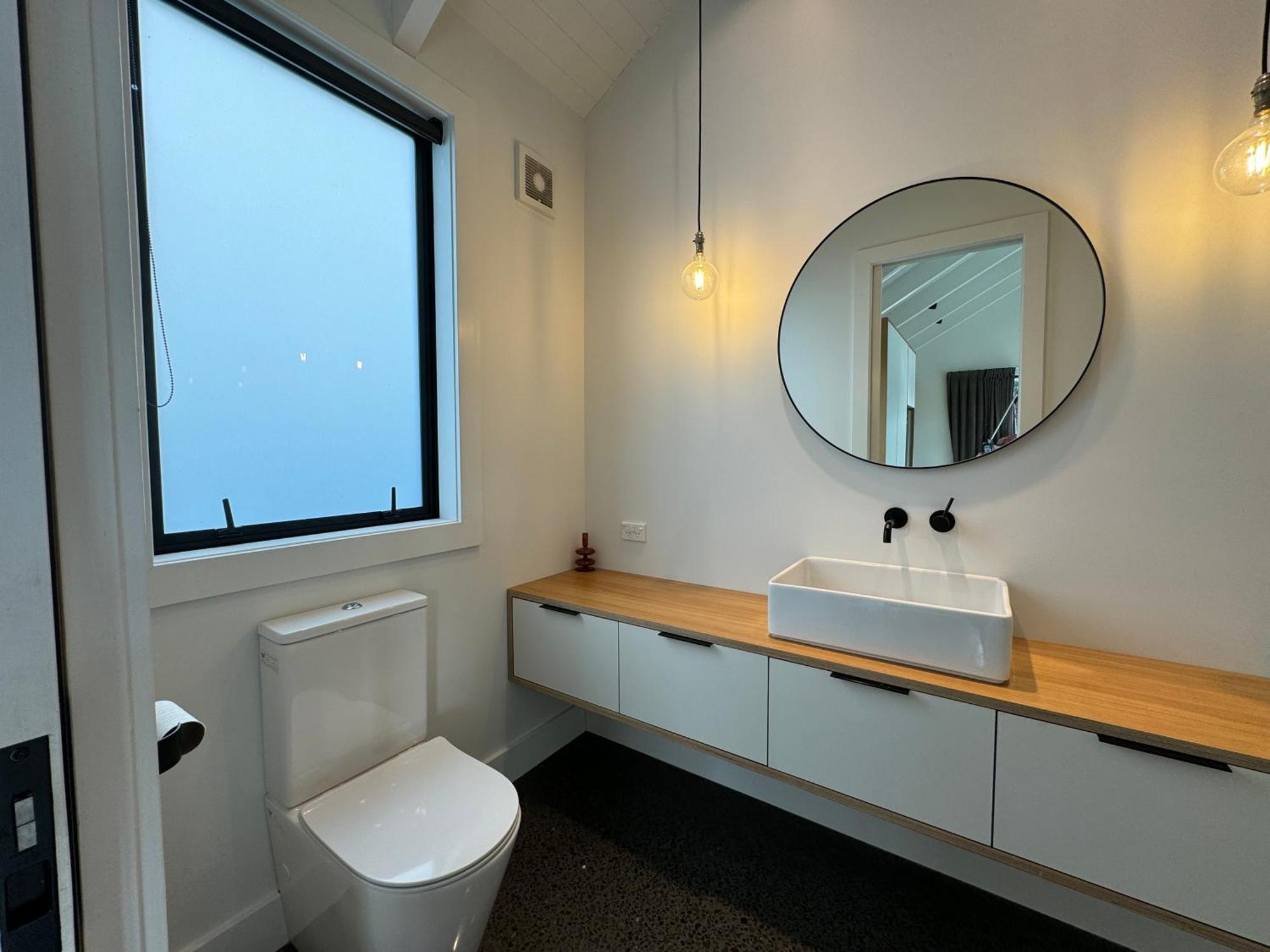 Modern Close To Bayswater Ferry Holiday home