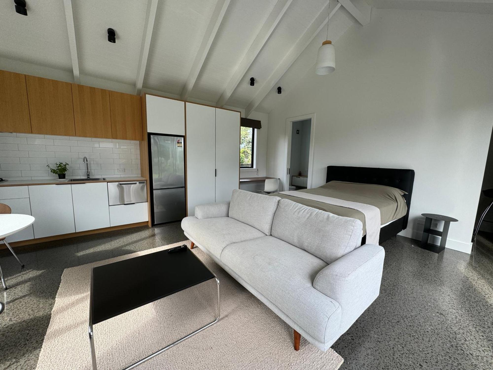 Holiday home Modern Close To Bayswater Ferry Auckland