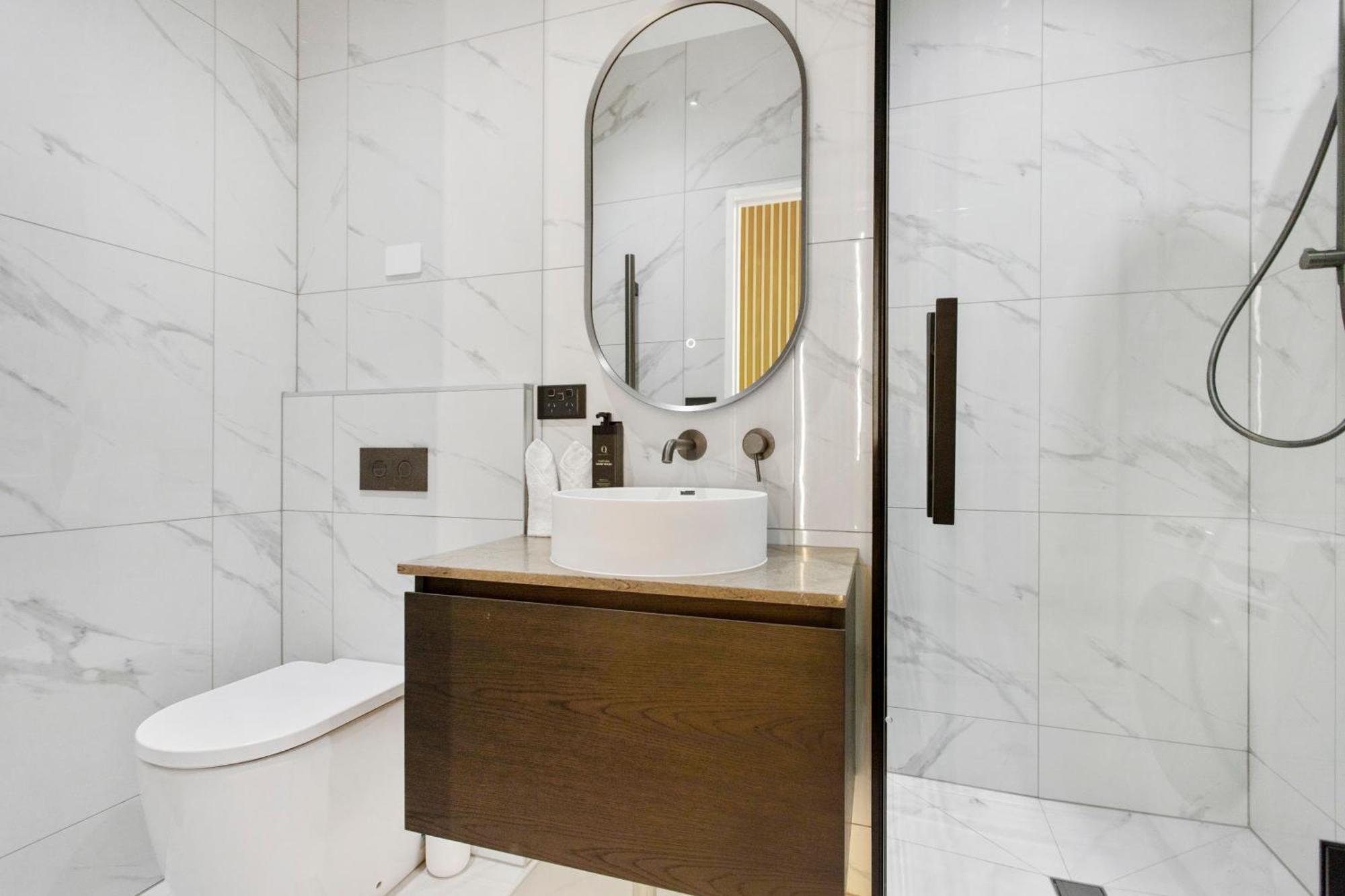 Victoria Street By Urban Rest Apartment *