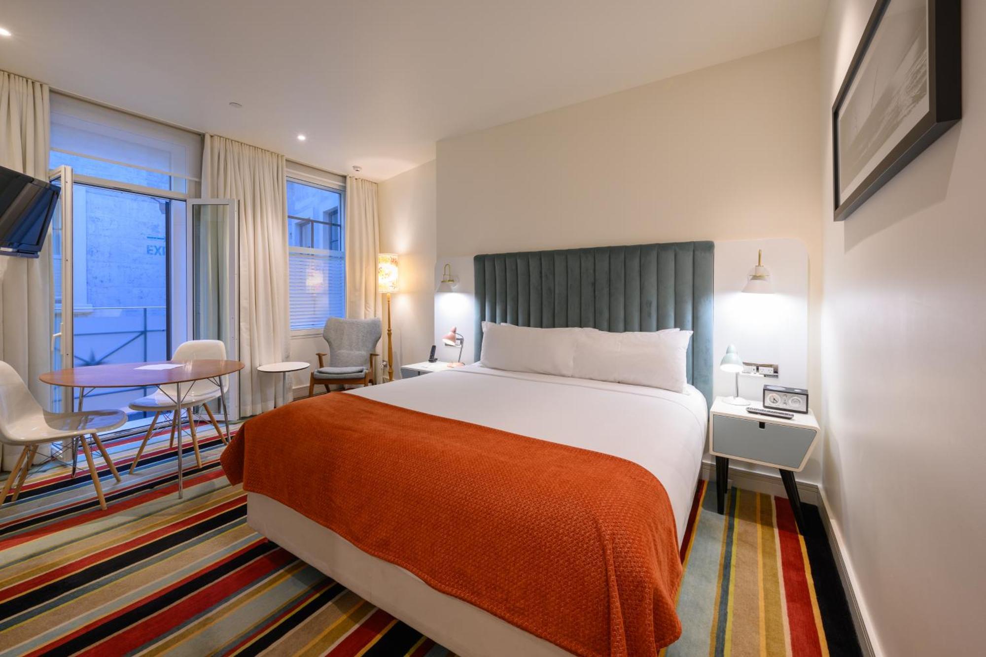 Debrett Hotel Auckland