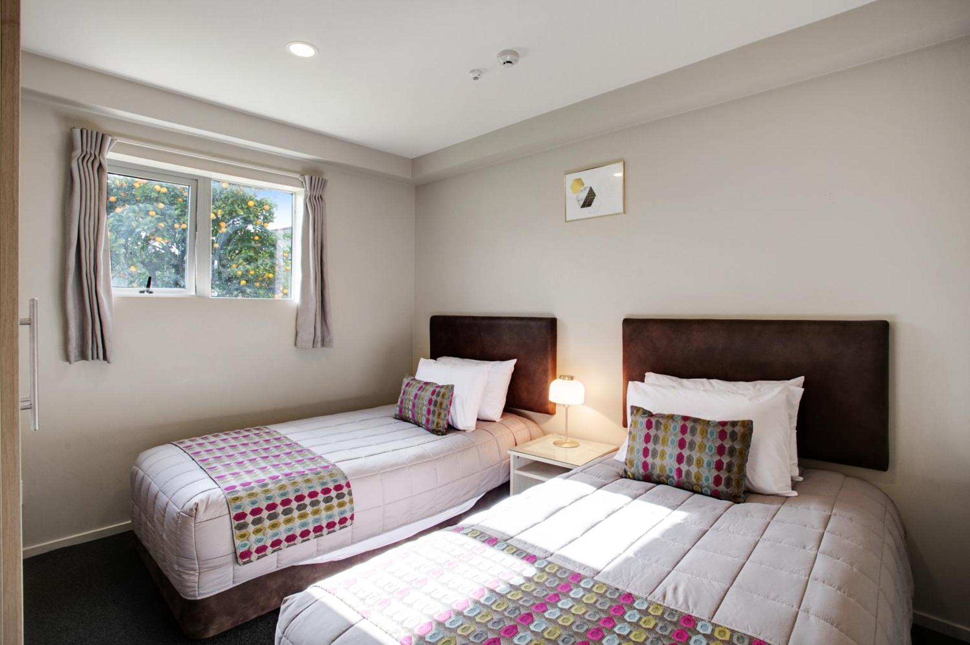 Ellerslie Palms Motel