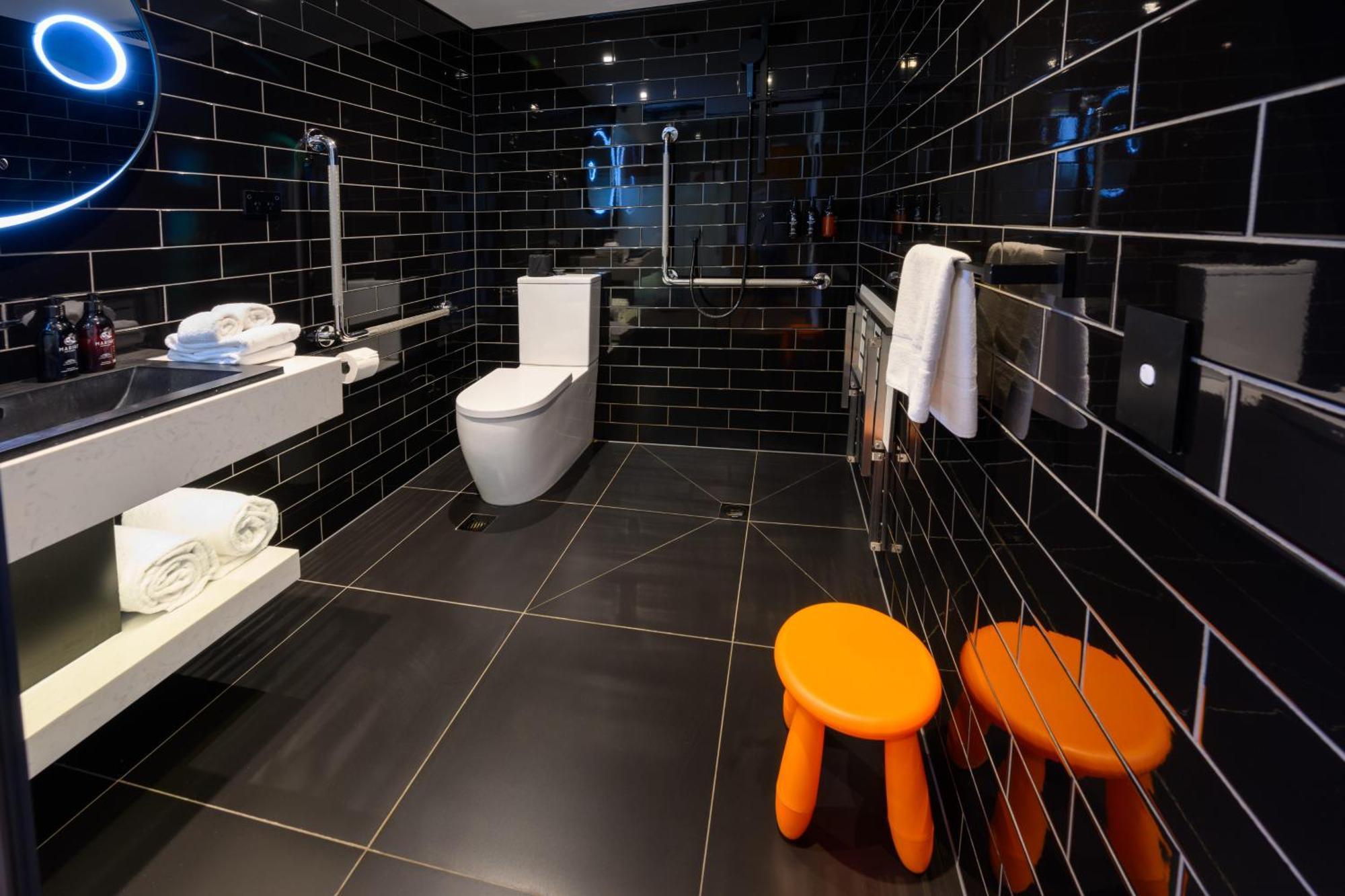Ohtel Hotel
