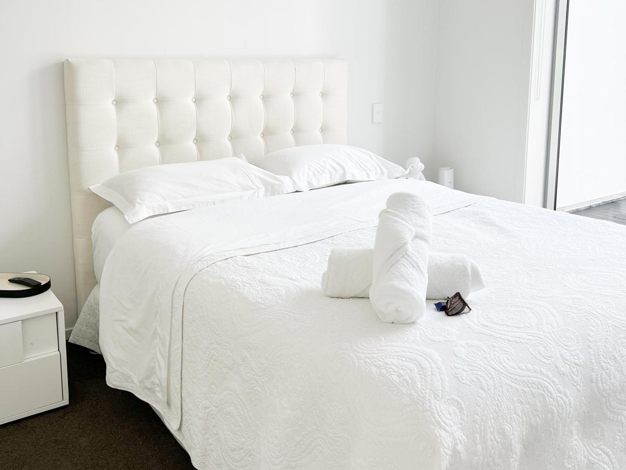 Luxury 2 Bedroom With Cocktail Bar And Espresso Machine Auckland