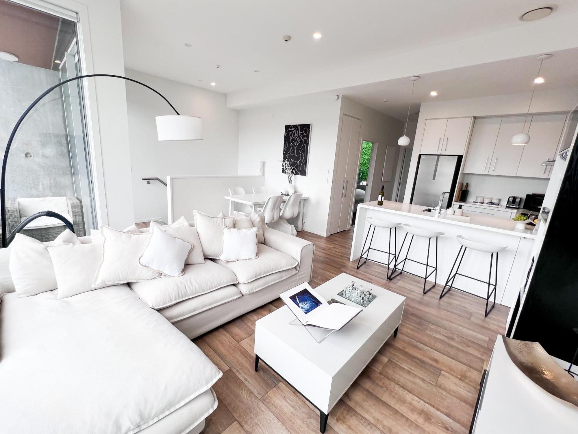 Luxury 2 Bedroom With Cocktail Bar And Espresso Machine *