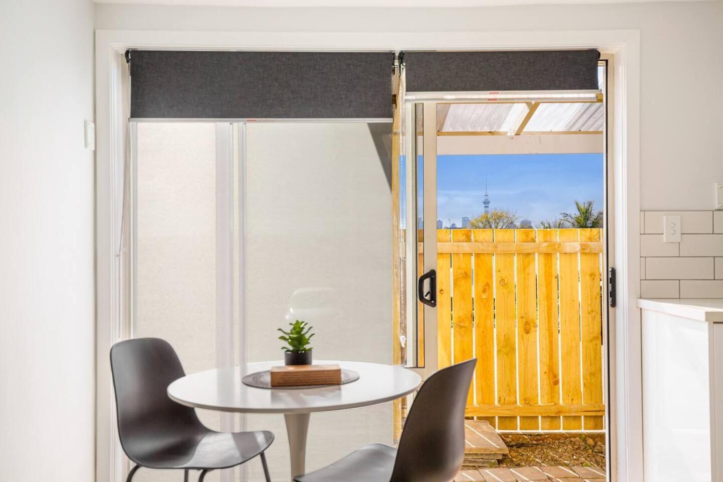Riches And Sleep Unit With Wi-fi And Parking * Auckland
