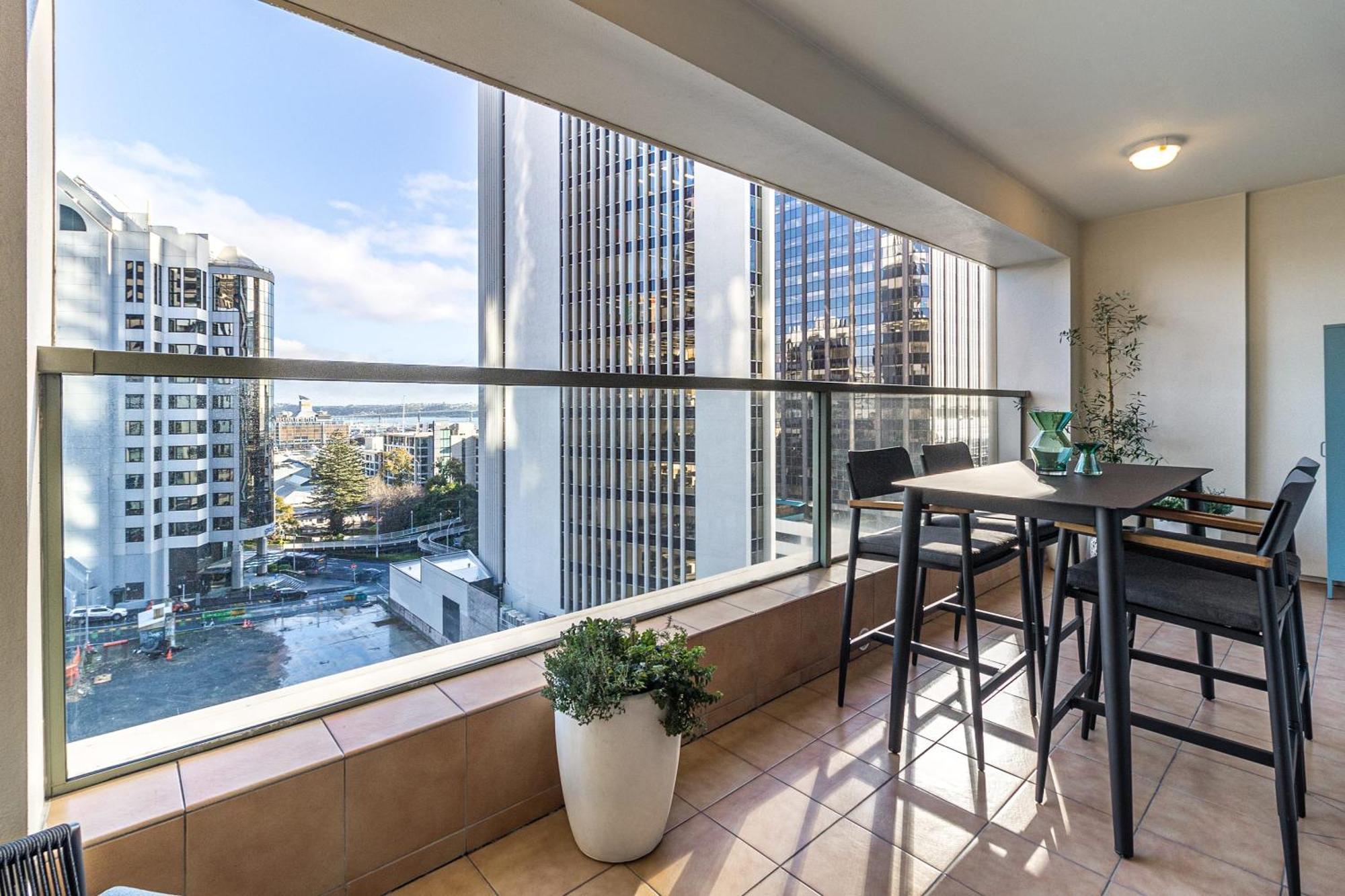 Luxurious Harbour View In Downtown Auckland