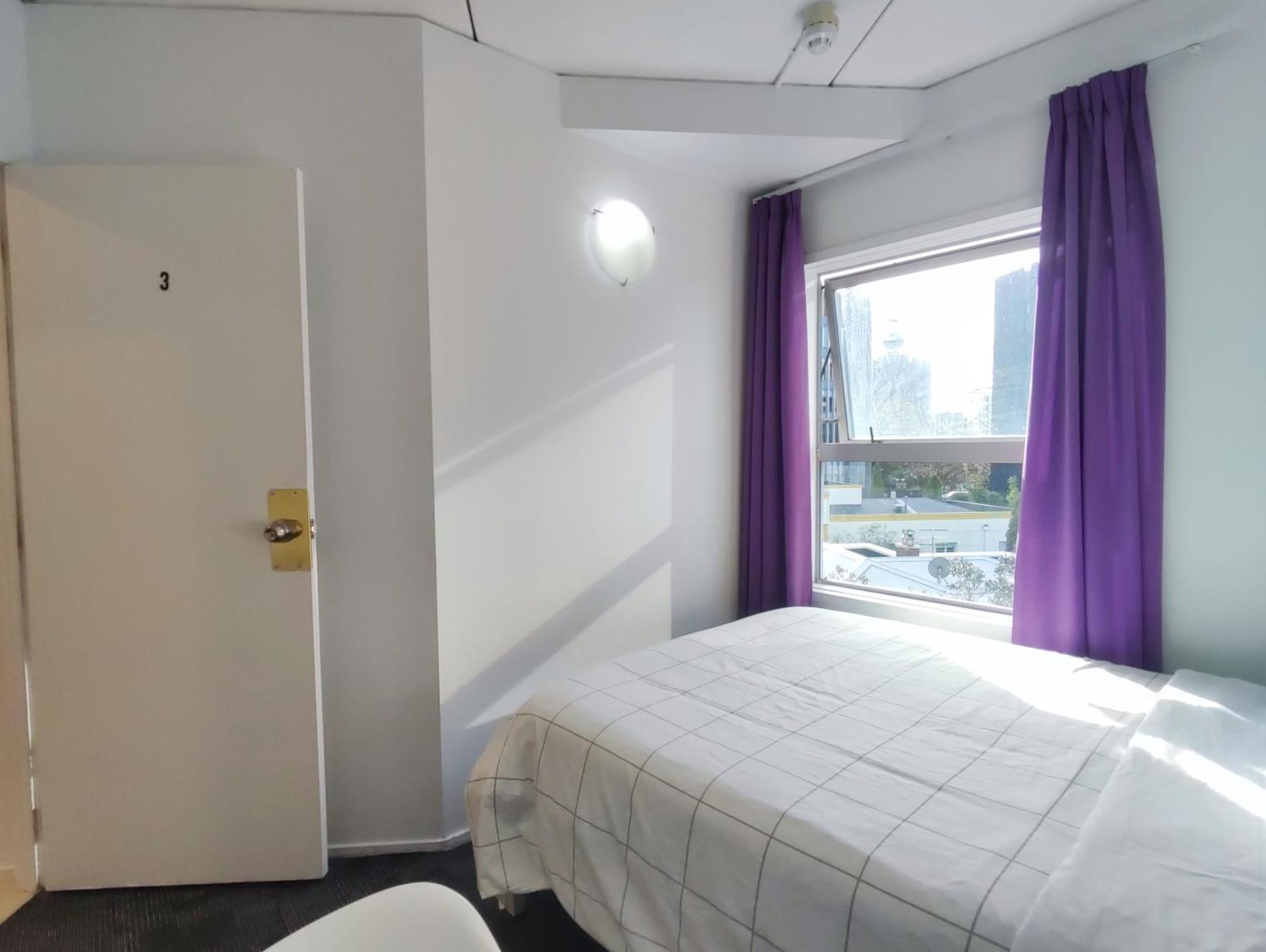 City Room Homestay *