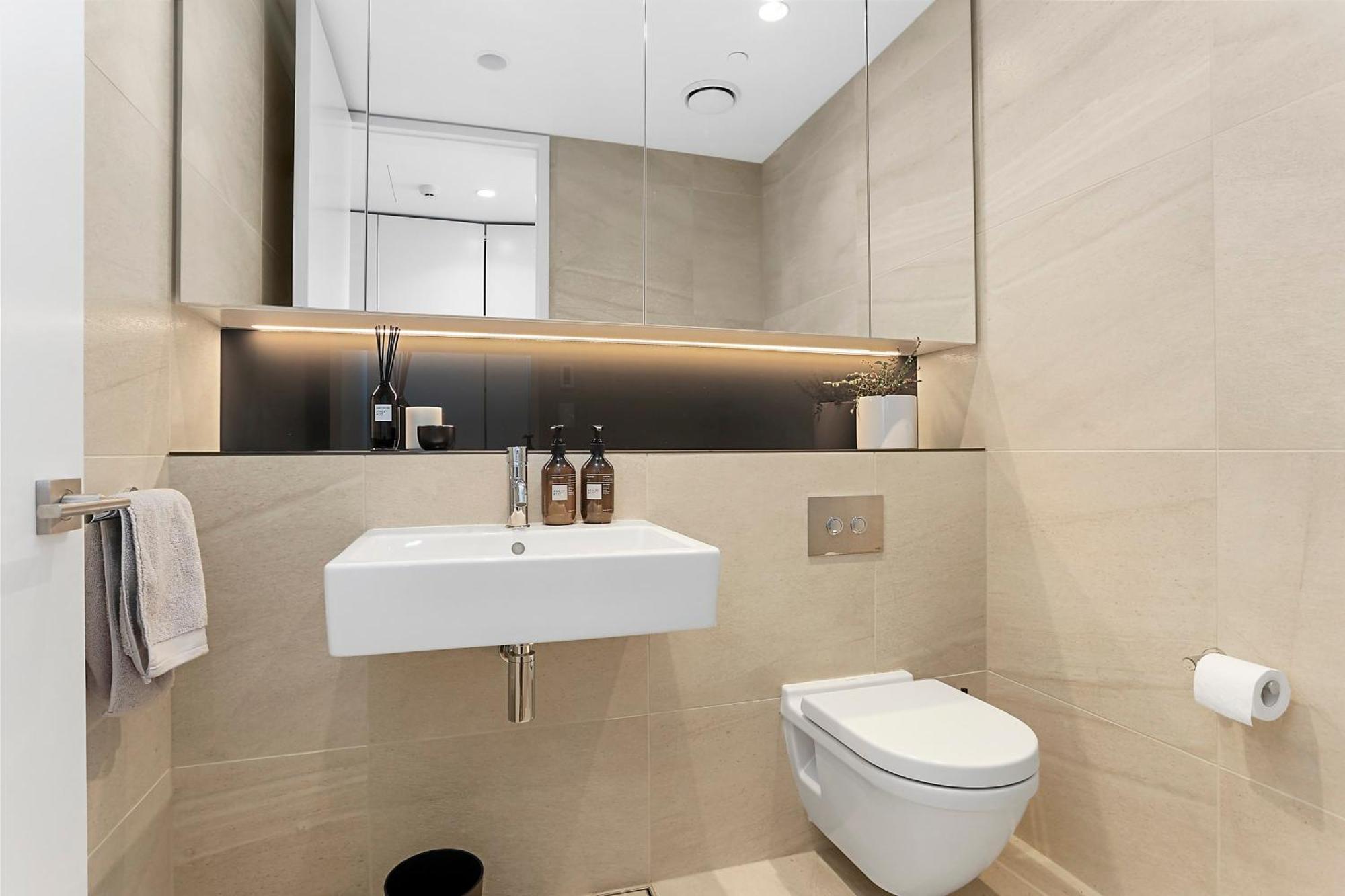 Apartment Harbour Front Living At Wynyard Marina *
