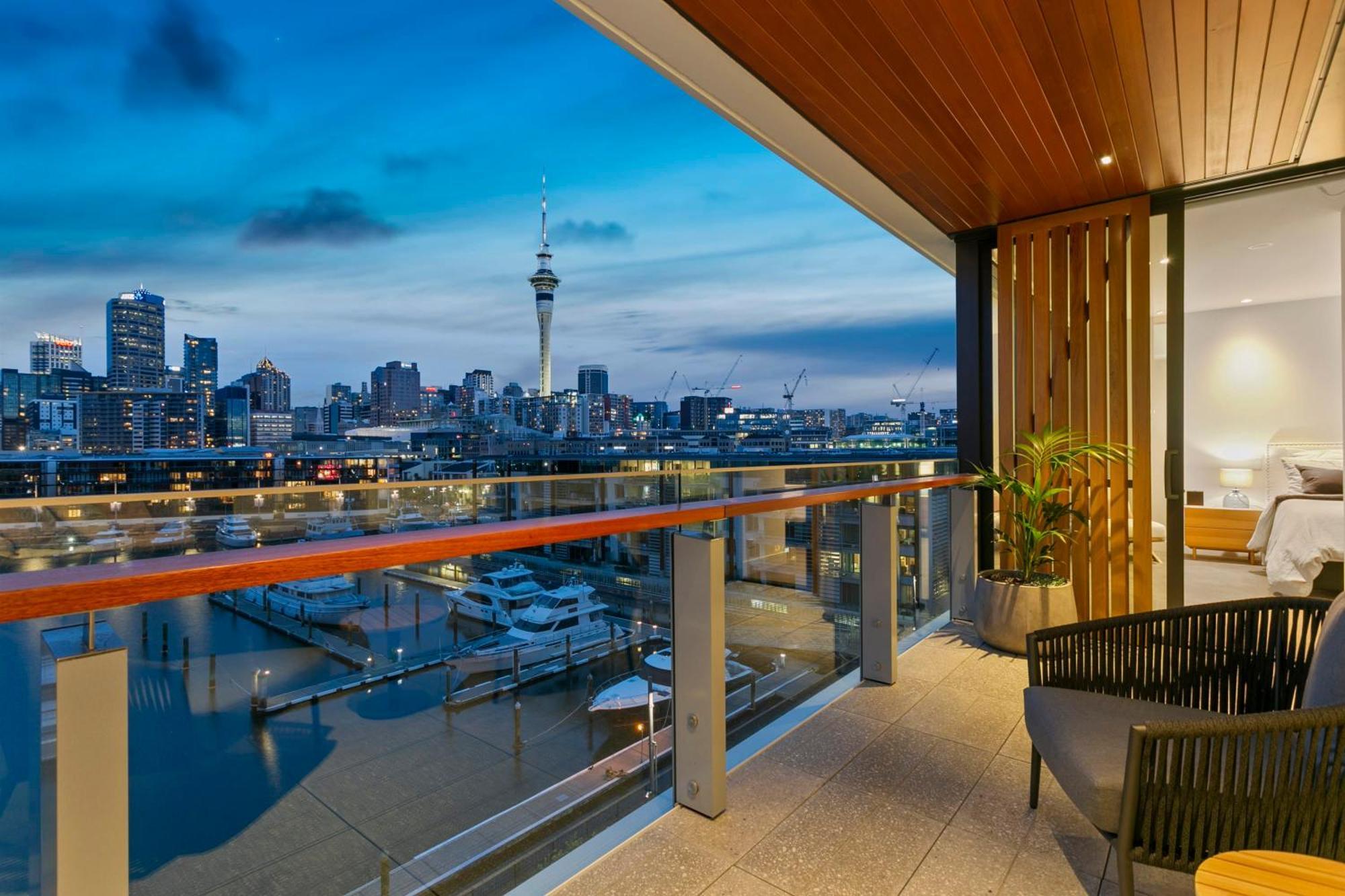 Harbour Front Living At Wynyard Marina * Auckland