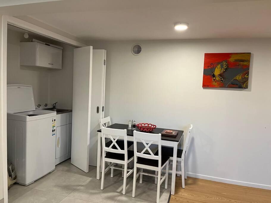 Apartment Peaceful And Convenient Auckland
