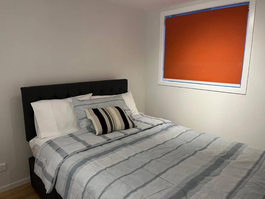 Peaceful And Convenient Apartment *