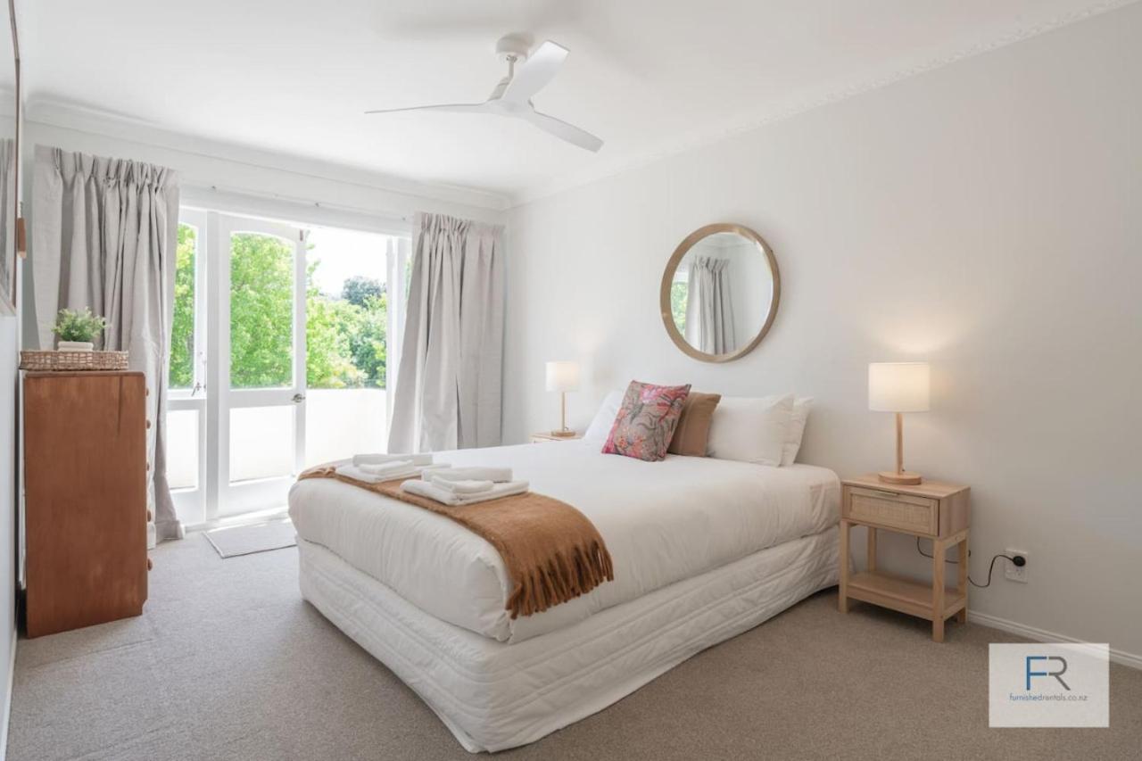 Holiday home Spanish Charm - Stylish 3br Steps From The *