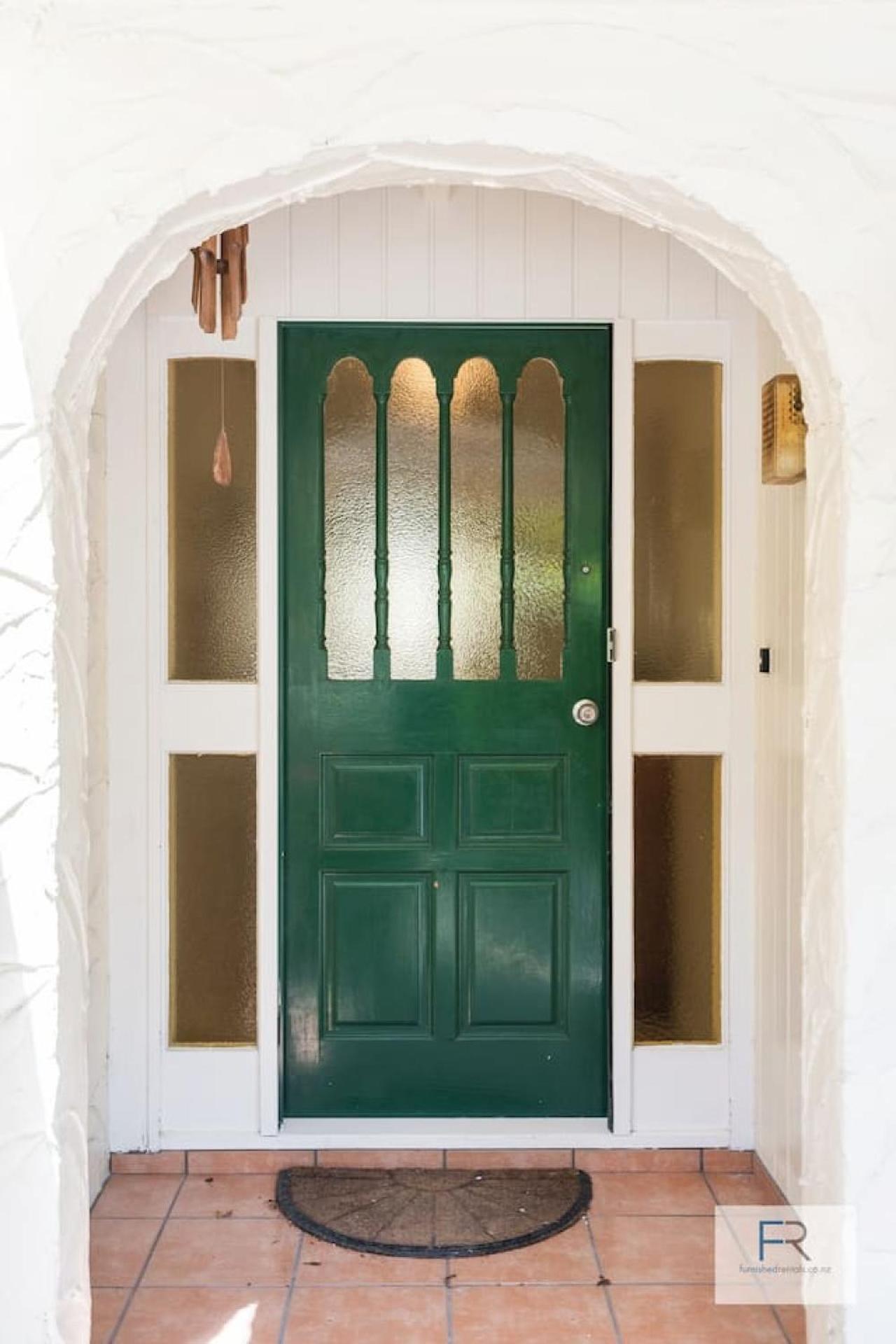 Spanish Charm - Stylish 3br Steps From The *
