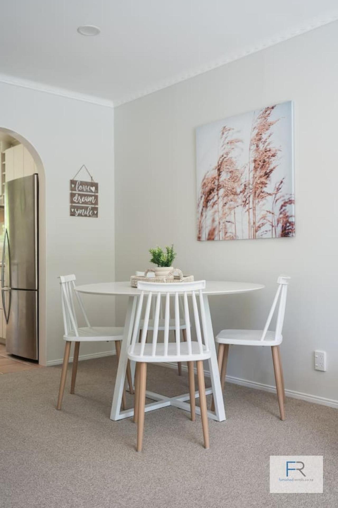 Spanish Charm - Stylish 3br Steps From The * Auckland