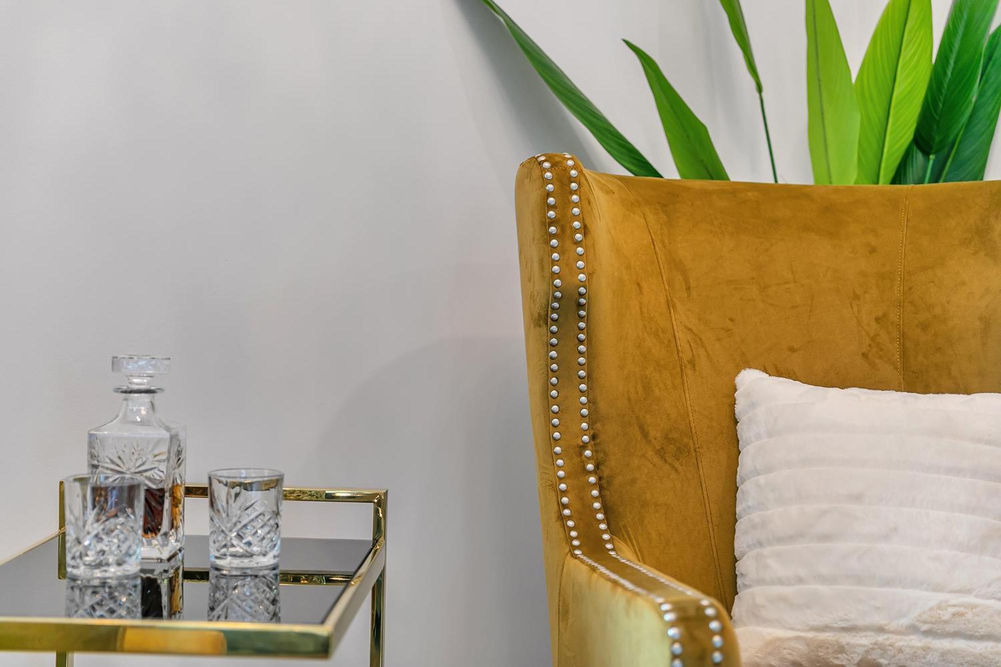 Apartment Penthouse Elegant Escape