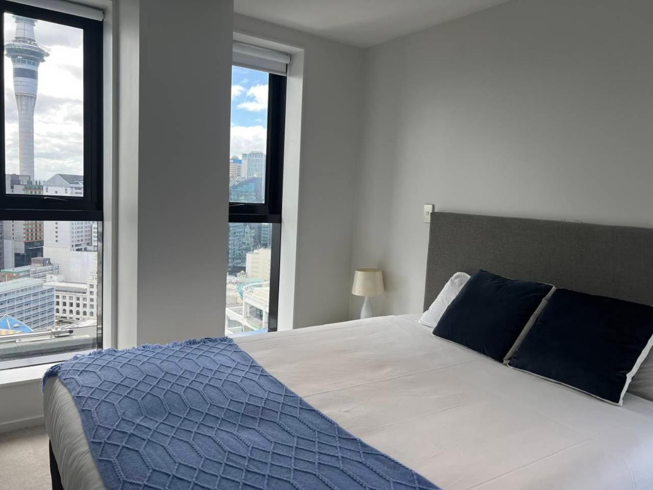 Apartment Stunning 3 Bedroom Penthouse Apt In Cbd Auckland