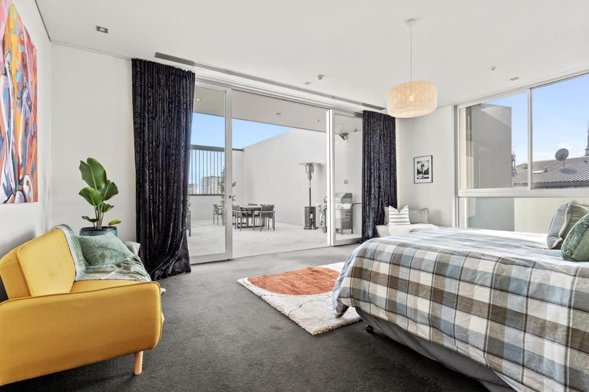 The Cube On Upper Queen Street Holiday home
