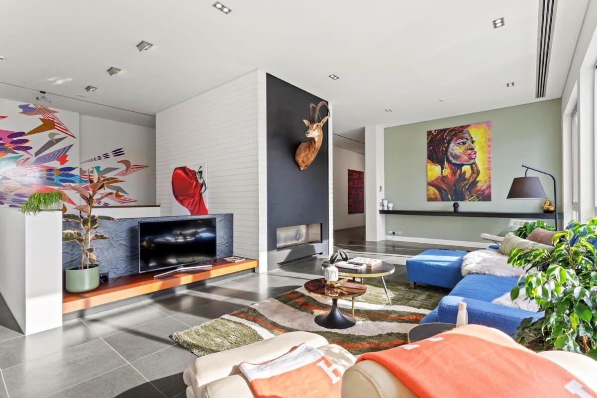 The Cube On Upper Queen Street Holiday home